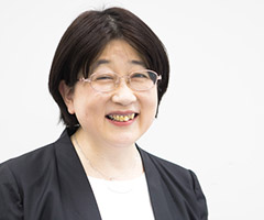 人事担当部長:西 里恵